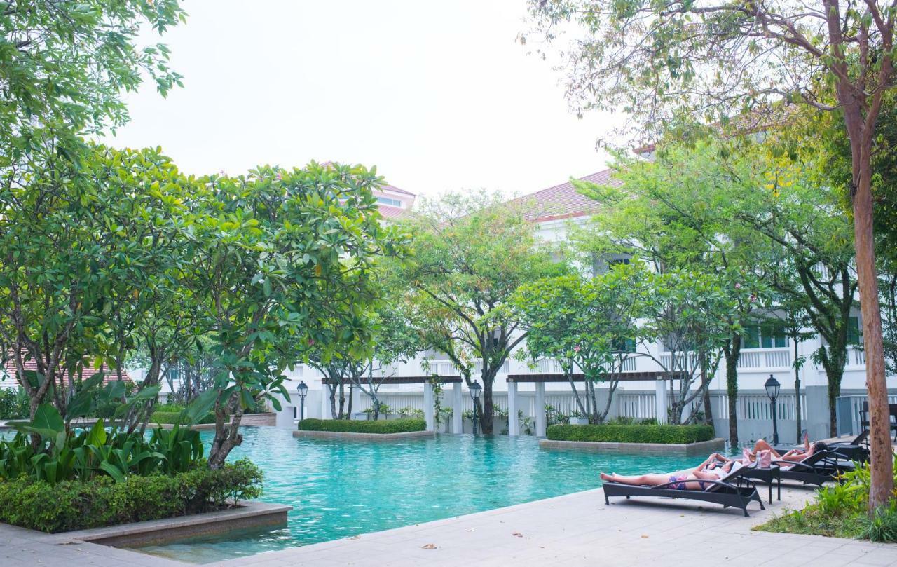 The Suites At Waterside Straits Quay By Plush Bagan Jermal Zewnętrze zdjęcie