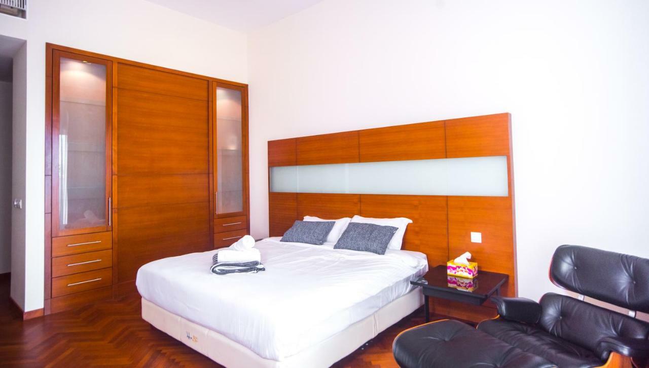 The Suites At Waterside Straits Quay By Plush Bagan Jermal Zewnętrze zdjęcie